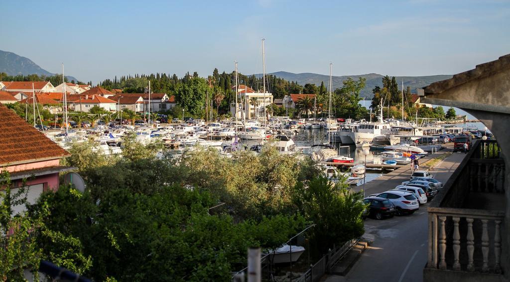 Pakovo Apartments Andrija Tivat Kültér fotó